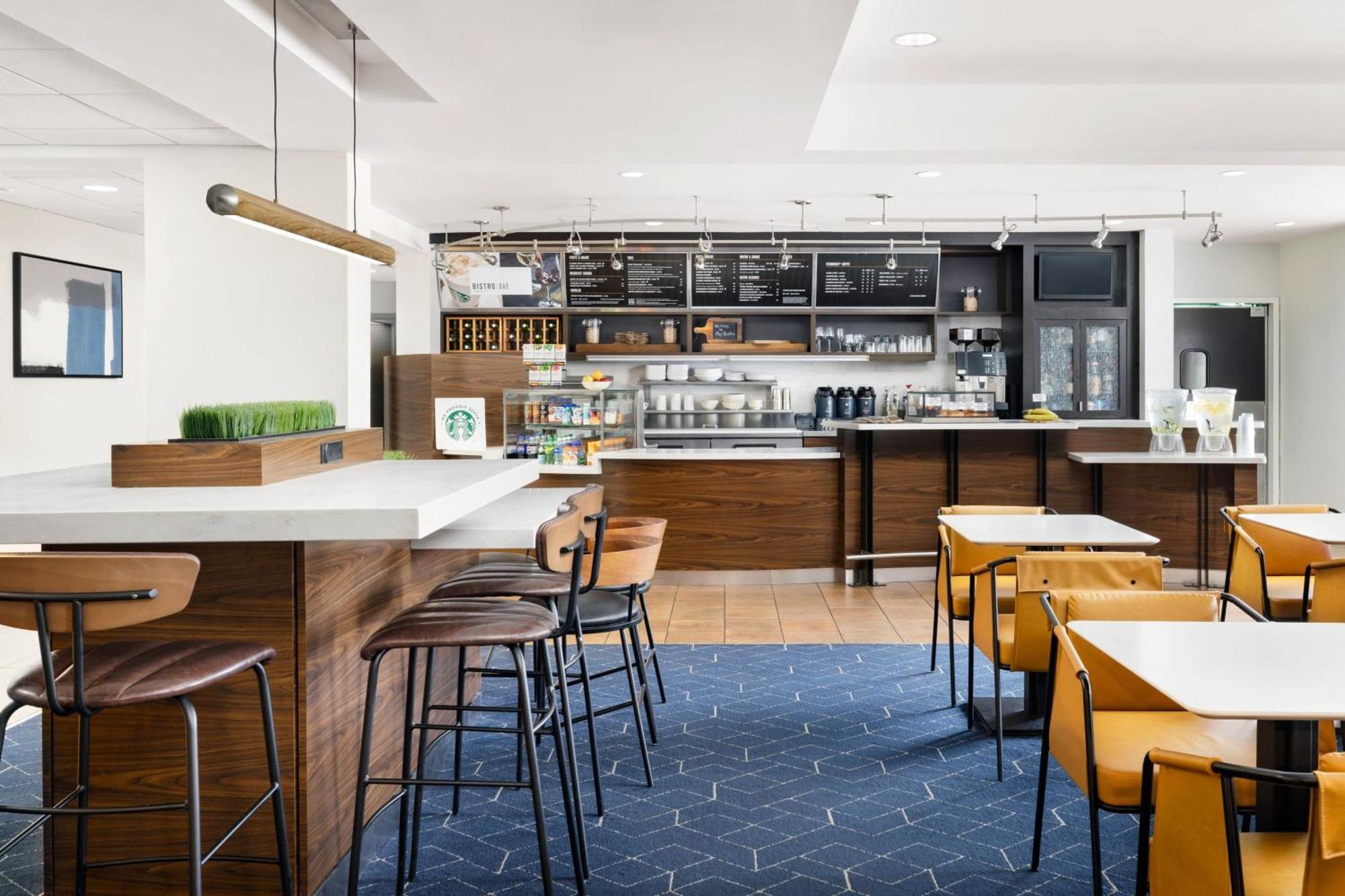 Courtyard By Marriott Concord Hotel Екстериор снимка